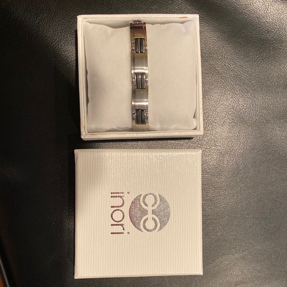 Unisex stainless steel bracelet